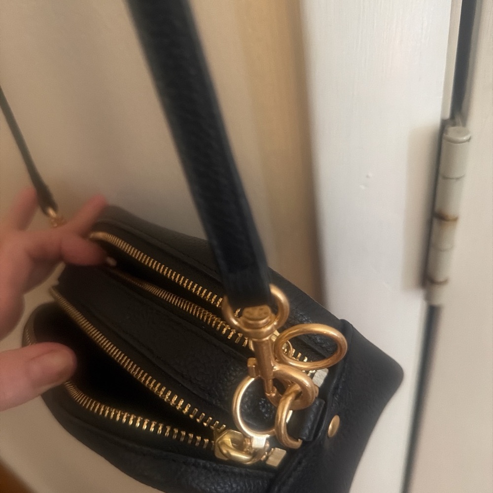 Tory Burch Black Pebbled Leather Crossbody Bag - Picture 3 of 5